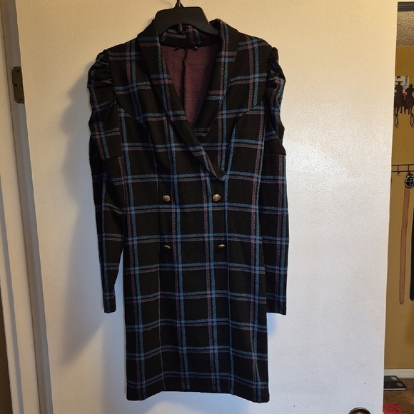 VENUS Dresses & Skirts - VENUS Black and Blue Dress Blazer with Tailored Fit
